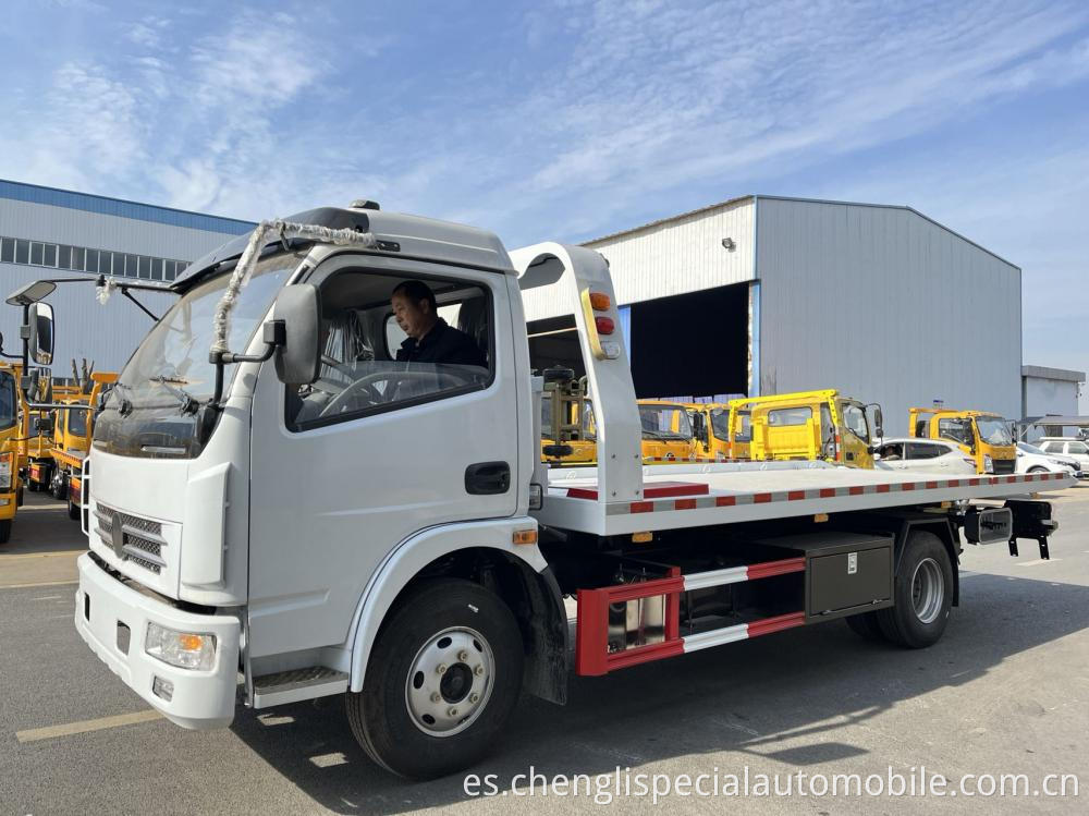 Dongfeng 4x2 Flatbed Wrecker Tow Trucks For Sale 1 Jpg